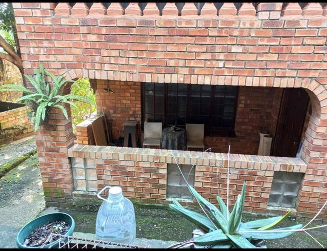 6 BEDROOM HOUSE FOR SALE IN BELLAIR